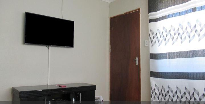 2 Bedroom Property for Sale in Naturena Gauteng