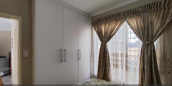 2 Bedroom Property for Sale in Alliance Gauteng