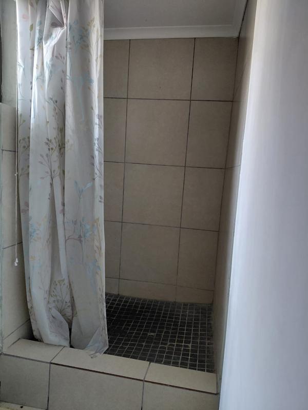 To Let 1 Bedroom Property for Rent in Lombardy East Gauteng