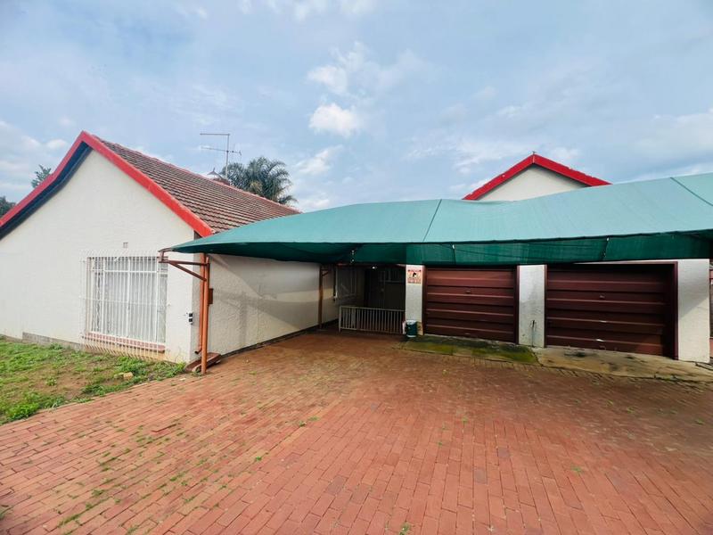 4 Bedroom Property for Sale in Birchleigh Gauteng