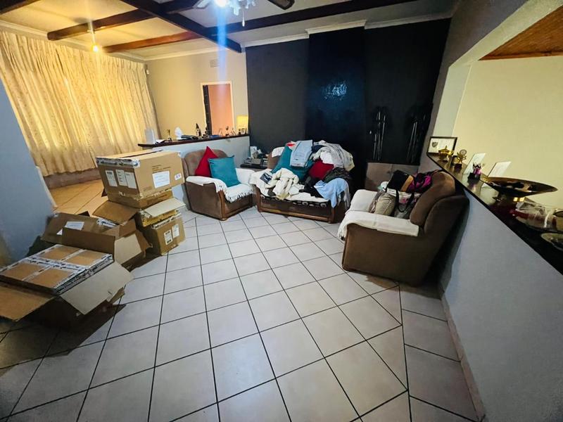 4 Bedroom Property for Sale in Birchleigh Gauteng