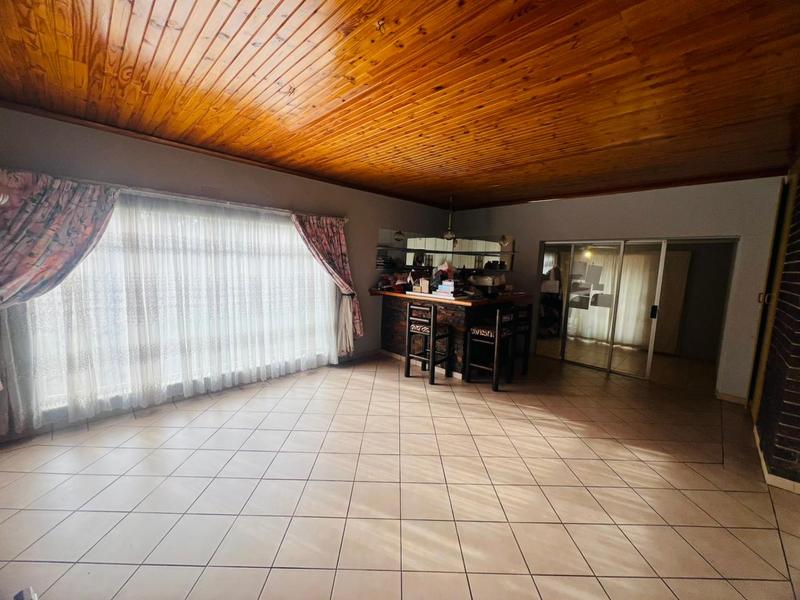 4 Bedroom Property for Sale in Birchleigh Gauteng