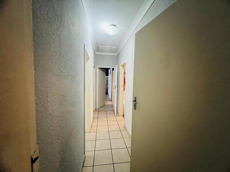 4 Bedroom Property for Sale in Birchleigh Gauteng