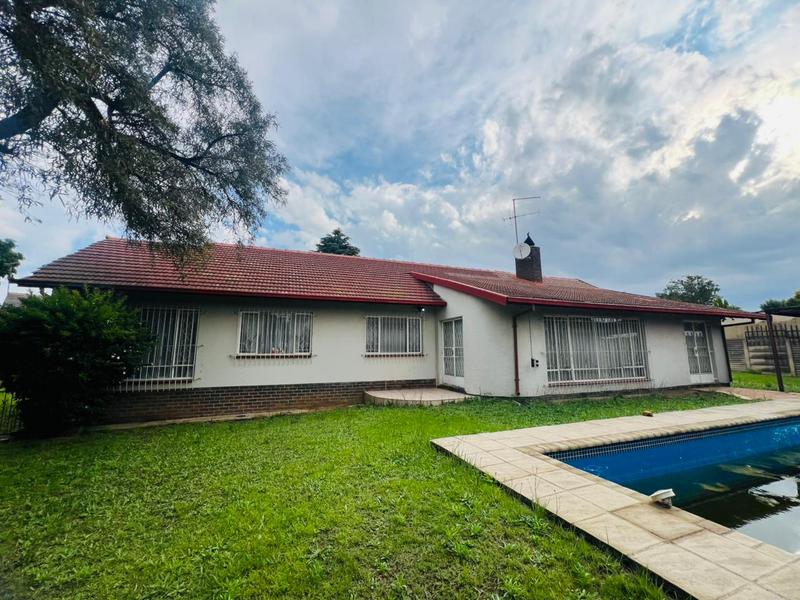 4 Bedroom Property for Sale in Birchleigh Gauteng