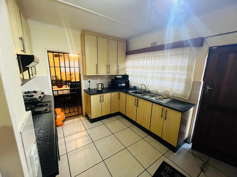 5 Bedroom Property for Sale in Van Riebeeck Park Gauteng