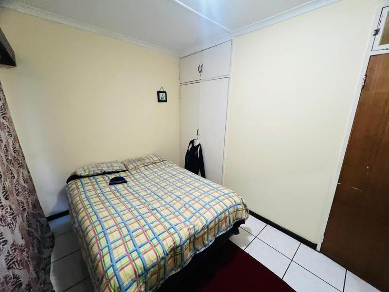 5 Bedroom Property for Sale in Van Riebeeck Park Gauteng