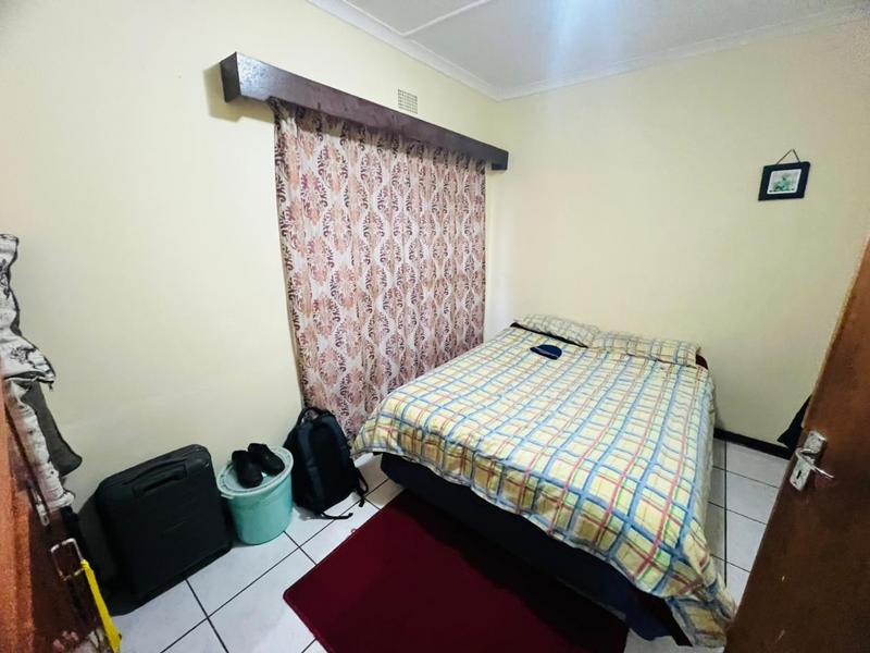 5 Bedroom Property for Sale in Van Riebeeck Park Gauteng