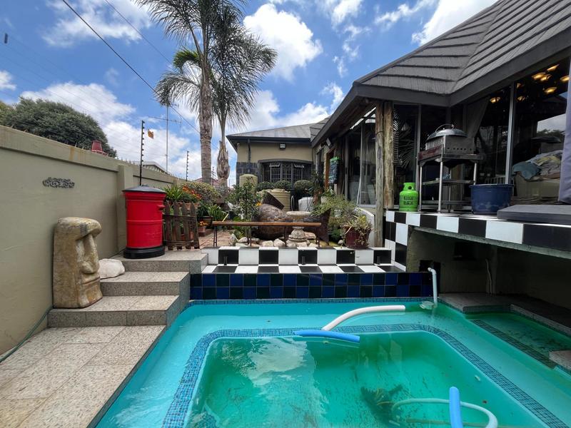4 Bedroom Property for Sale in Kensington Gauteng