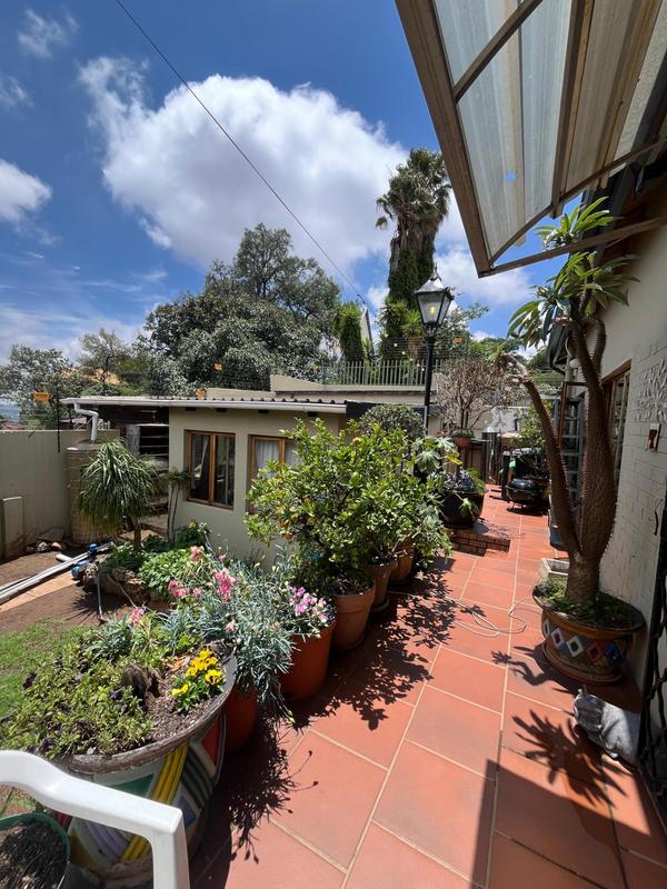 4 Bedroom Property for Sale in Kensington Gauteng