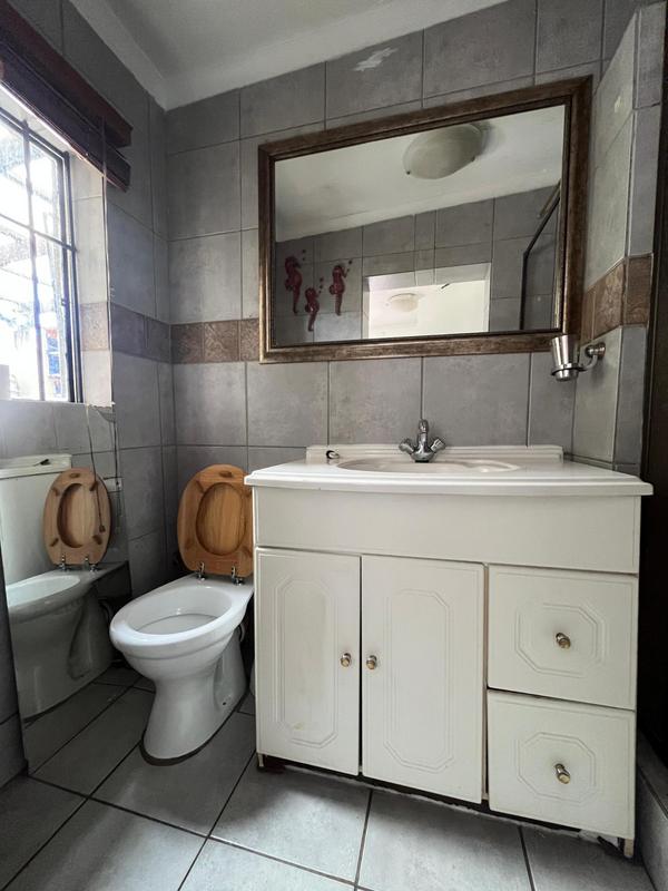 4 Bedroom Property for Sale in Kensington Gauteng