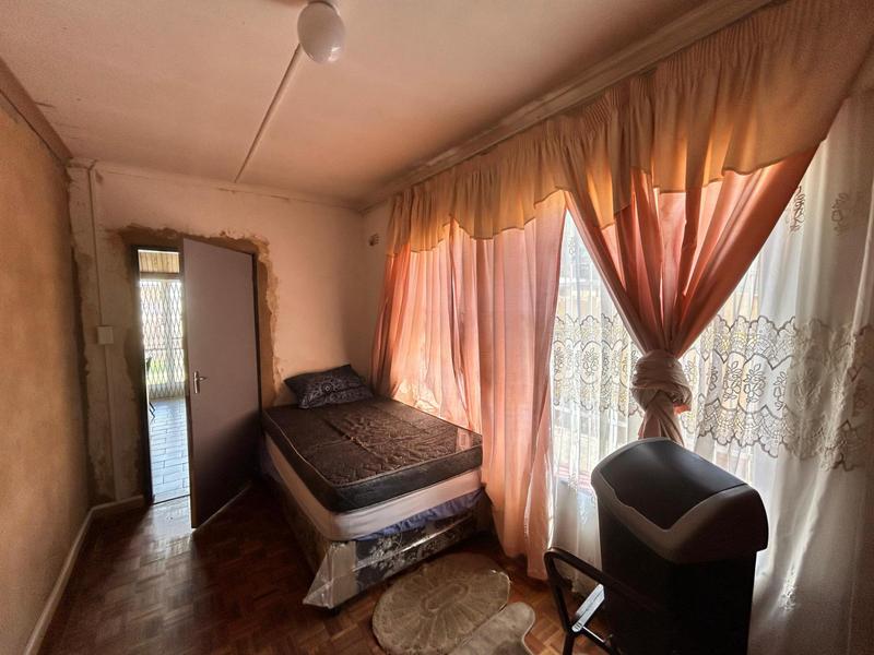 7 Bedroom Property for Sale in Sophiatown Gauteng