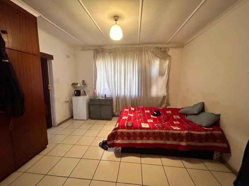 7 Bedroom Property for Sale in Sophiatown Gauteng