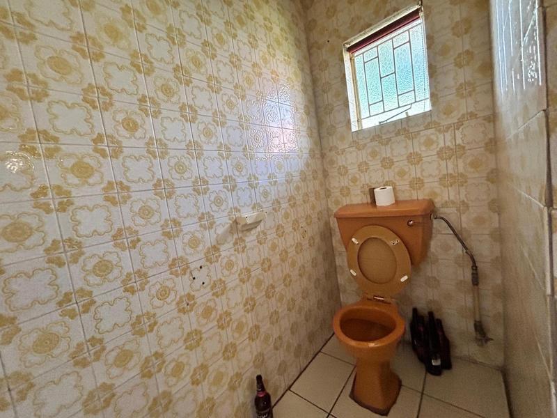 7 Bedroom Property for Sale in Sophiatown Gauteng