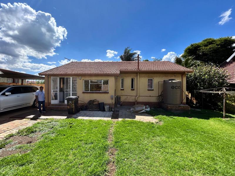 7 Bedroom Property for Sale in Sophiatown Gauteng