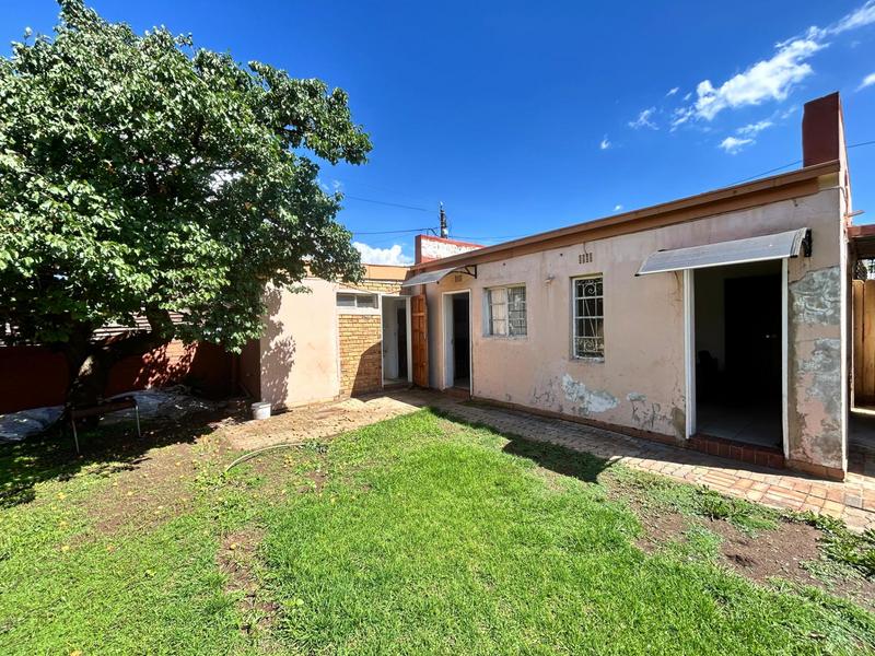 7 Bedroom Property for Sale in Sophiatown Gauteng