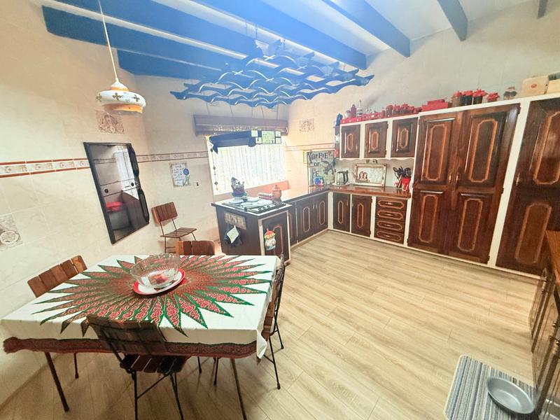 4 Bedroom Property for Sale in Flora Gardens Gauteng