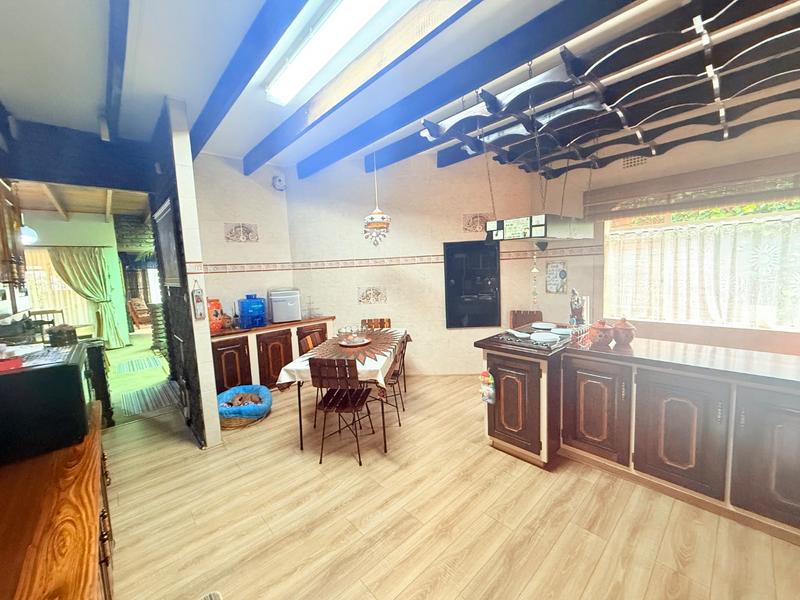 4 Bedroom Property for Sale in Flora Gardens Gauteng