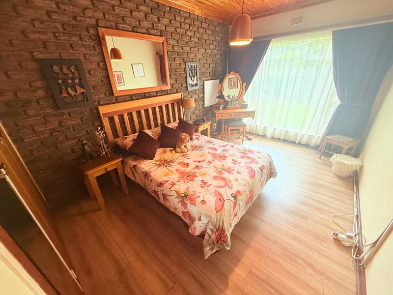 4 Bedroom Property for Sale in Flora Gardens Gauteng