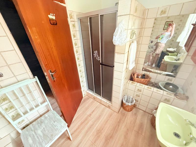 4 Bedroom Property for Sale in Flora Gardens Gauteng