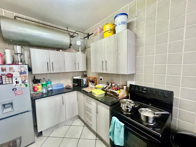 2 Bedroom Property for Sale in Vanderbijlpark CW Gauteng