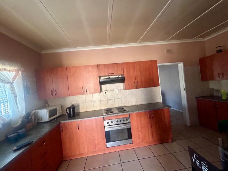 4 Bedroom Property for Sale in Vanderbijlpark CW 5 Gauteng
