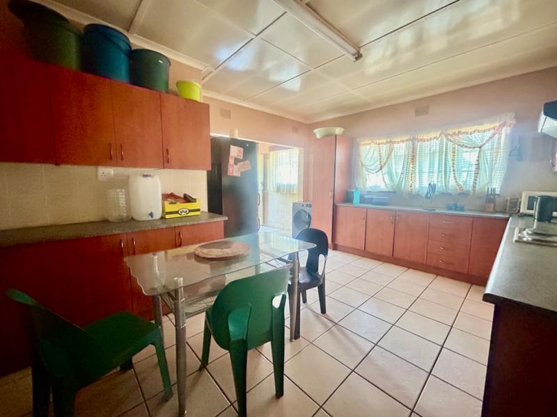 4 Bedroom Property for Sale in Vanderbijlpark CW 5 Gauteng