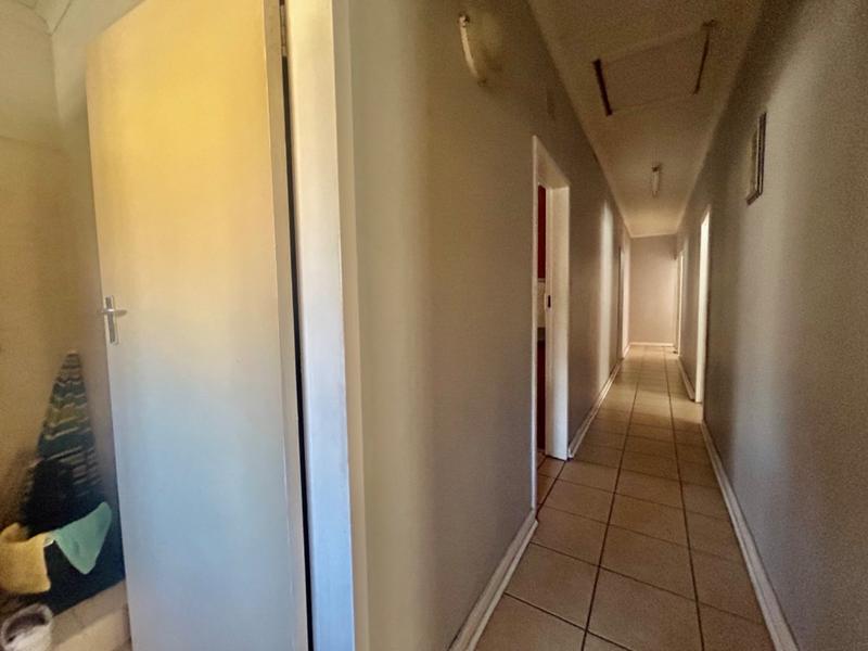 4 Bedroom Property for Sale in Vanderbijlpark CW 5 Gauteng