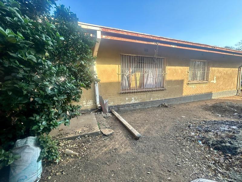 4 Bedroom Property for Sale in Vanderbijlpark CW 5 Gauteng