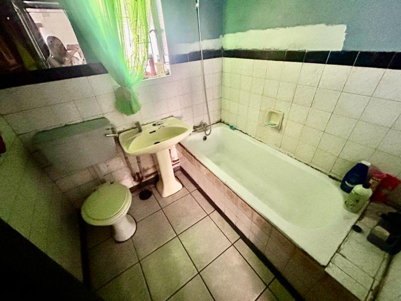 3 Bedroom Property for Sale in Vanderbijlpark Cw 6 Gauteng