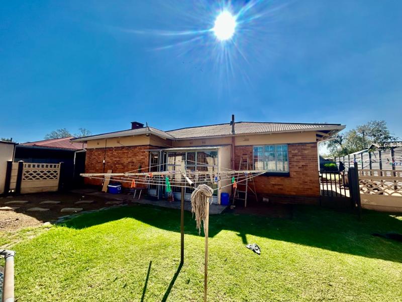 3 Bedroom Property for Sale in Vanderbijlpark Cw 6 Gauteng