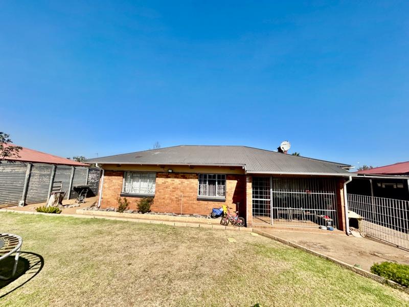 3 Bedroom Property for Sale in Vanderbijlpark Cw 6 Gauteng