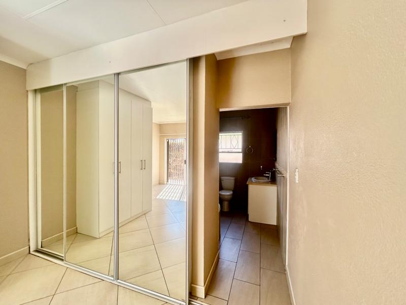2 Bedroom Property for Sale in Vanderbijlpark SW 1 Gauteng