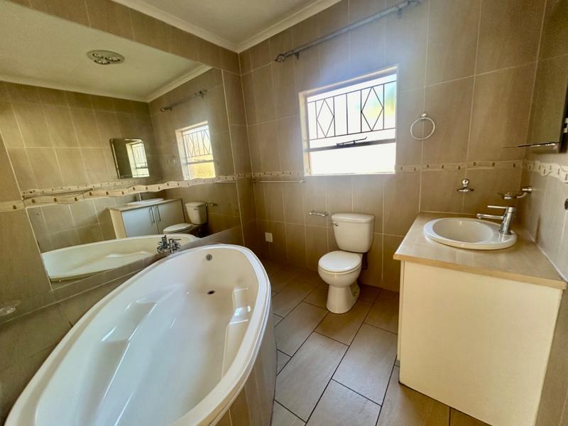 2 Bedroom Property for Sale in Vanderbijlpark SW 1 Gauteng