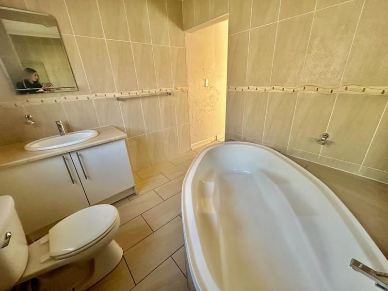 2 Bedroom Property for Sale in Vanderbijlpark SW 1 Gauteng