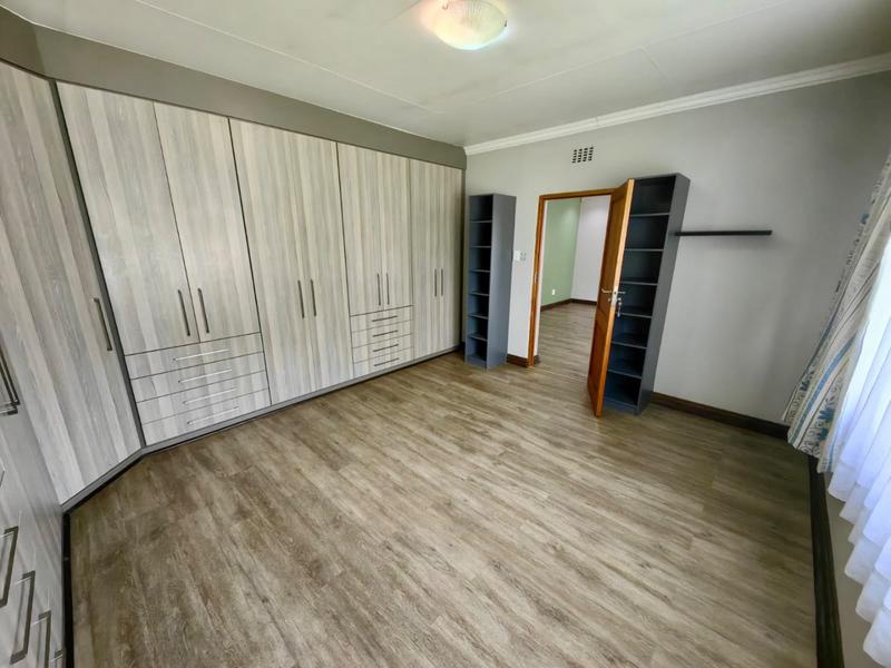 4 Bedroom Property for Sale in Vanderbijlpark SW 5 Gauteng