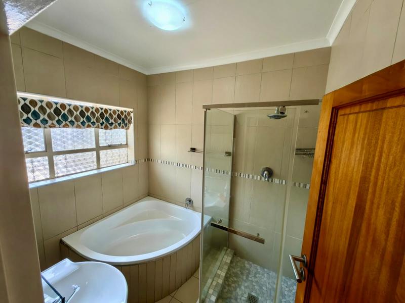 4 Bedroom Property for Sale in Vanderbijlpark SW 5 Gauteng