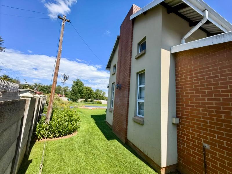 4 Bedroom Property for Sale in Vanderbijlpark SW 5 Gauteng