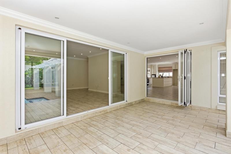 To Let 4 Bedroom Property for Rent in Fourways Gardens Gauteng