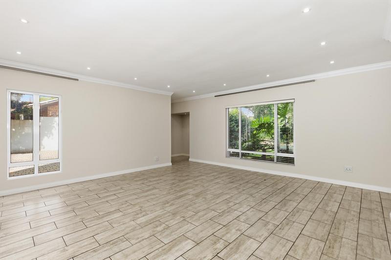 To Let 4 Bedroom Property for Rent in Fourways Gardens Gauteng