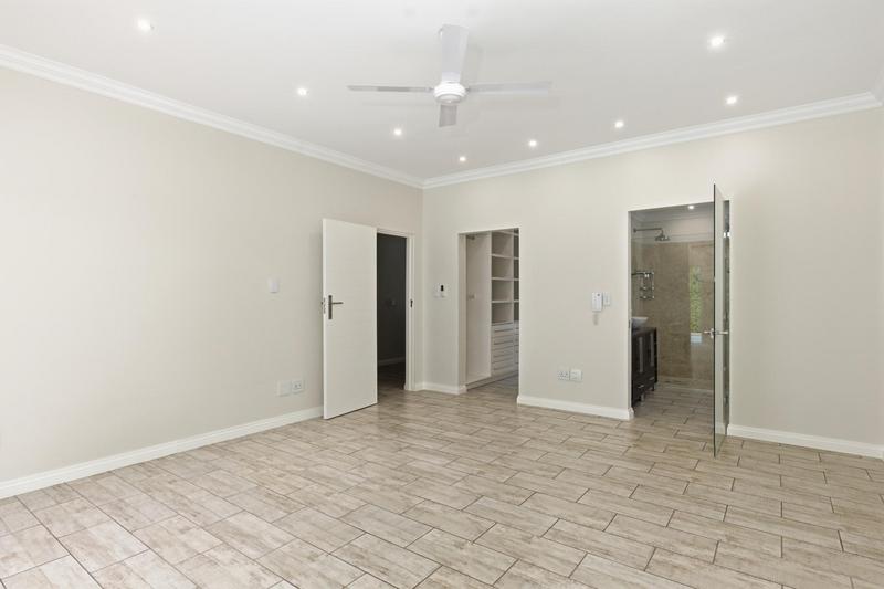 To Let 4 Bedroom Property for Rent in Fourways Gardens Gauteng