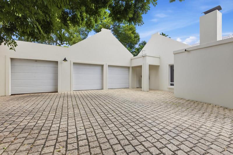 To Let 4 Bedroom Property for Rent in Fourways Gardens Gauteng