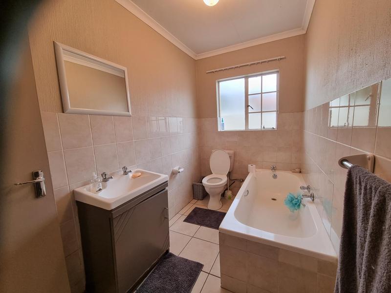 3 Bedroom Property for Sale in Ruimsig Gauteng