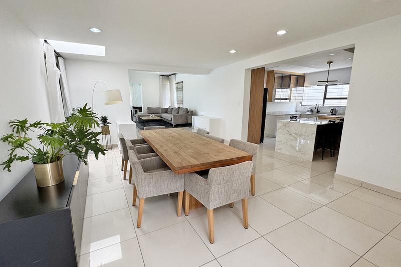 To Let 4 Bedroom Property for Rent in Benmore Gardens Gauteng