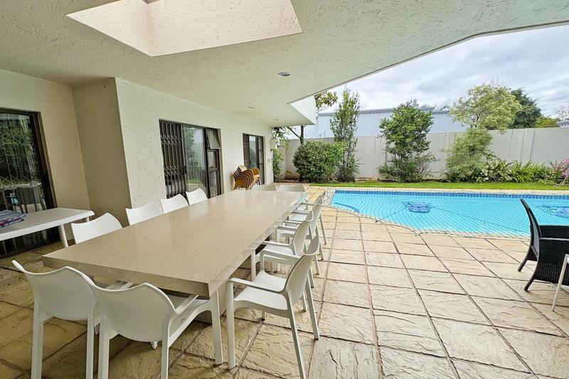 To Let 4 Bedroom Property for Rent in Benmore Gardens Gauteng