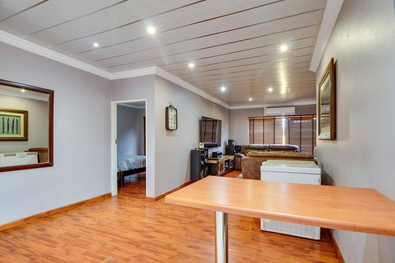 3 Bedroom Property for Sale in Dobsonville Gauteng