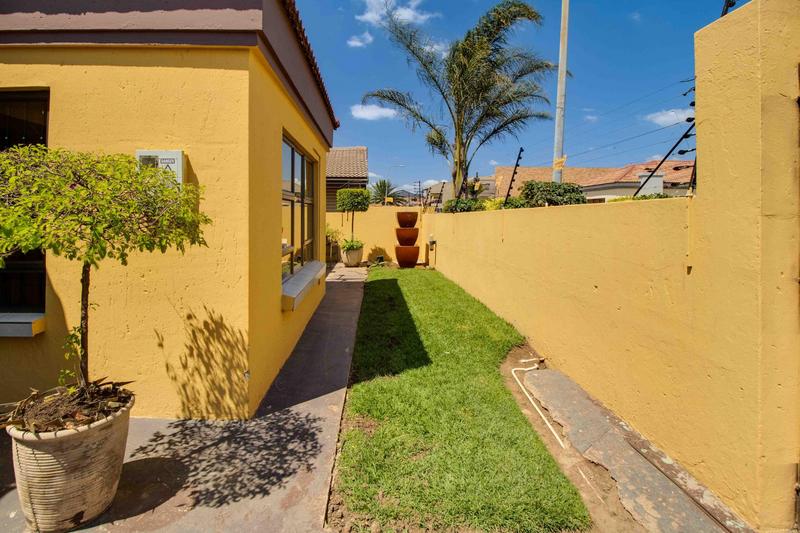 3 Bedroom Property for Sale in Dobsonville Gauteng
