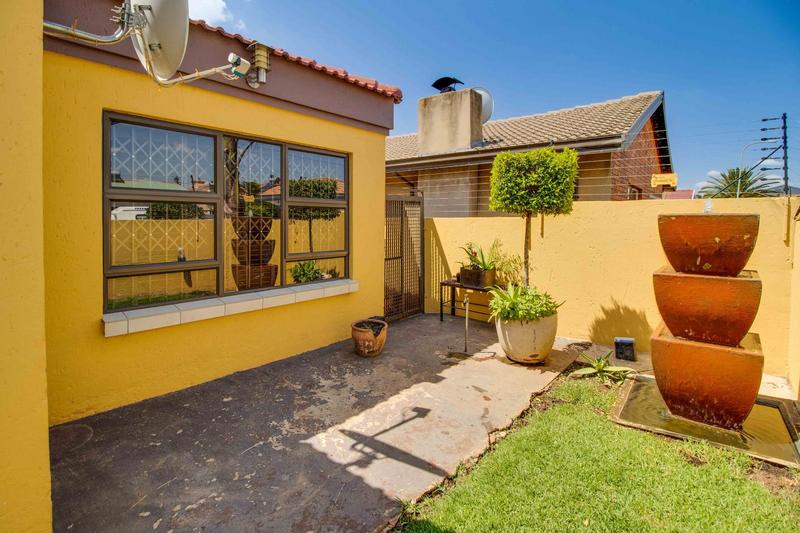 3 Bedroom Property for Sale in Dobsonville Gauteng