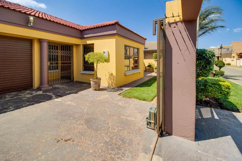3 Bedroom Property for Sale in Dobsonville Gauteng