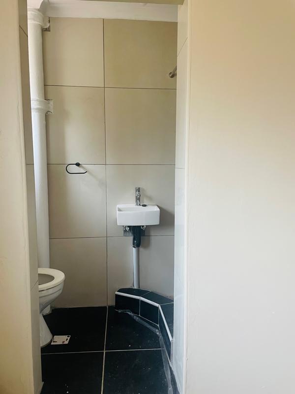 To Let 1 Bedroom Property for Rent in Primrose Gauteng