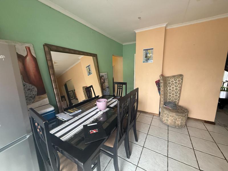 4 Bedroom Property for Sale in Rooihuiskraal Gauteng